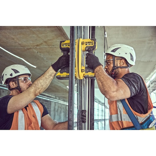 DCE590N-XJ - DEWALT 18V XR Vakuum-Heber Basisvariante
