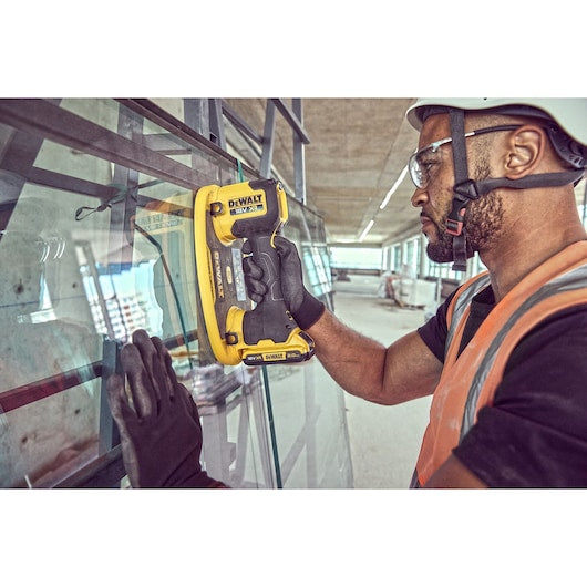 DCE590N-XJ - DEWALT 18V XR Vakuum-Heber Basisvariante