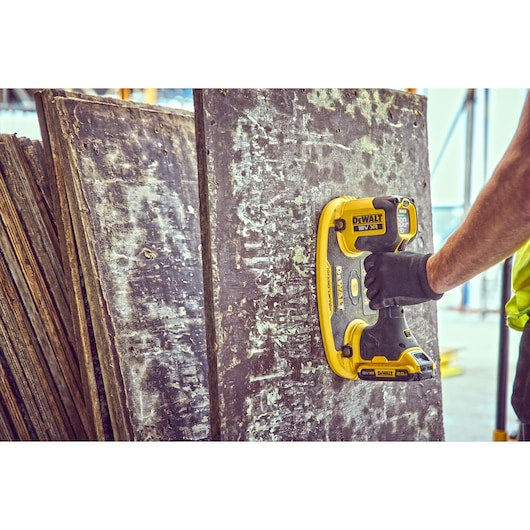 DCE590N-XJ - DEWALT 18V XR Vakuum-Heber Basisvariante
