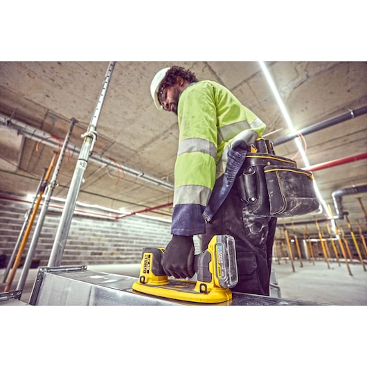DCE590N-XJ - DEWALT 18V XR Vakuum-Heber Basisvariante