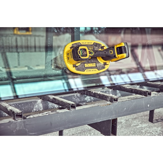 DCE590N-XJ - DEWALT 18V XR Vakuum-Heber Basisvariante