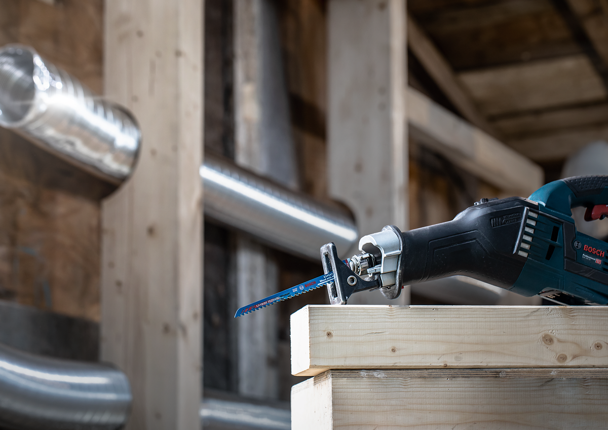 Bosch EXPERT Multi Material curve S 715 LHM Säbelsägeblatt