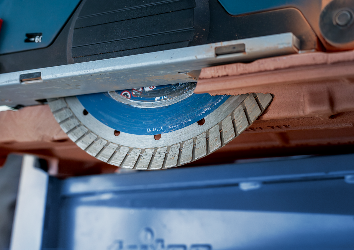 Bosch EXPERT Multi Material Diamanttrennscheiben, 230x22,23x2,4x15 mm