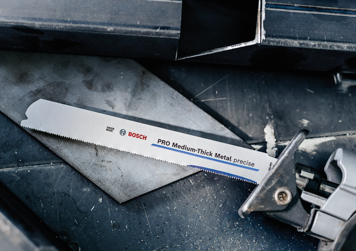 Bosch PRO Medium-Thick Metal precise S1137BEF Säbelsägeblatt, 1,1 x 25 x 225 mm, 2-tlg.