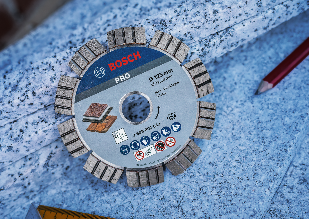 Bosch PRO Multi Material Diamanttrennscheibe, 115 x 22,23 x 2,2 mm