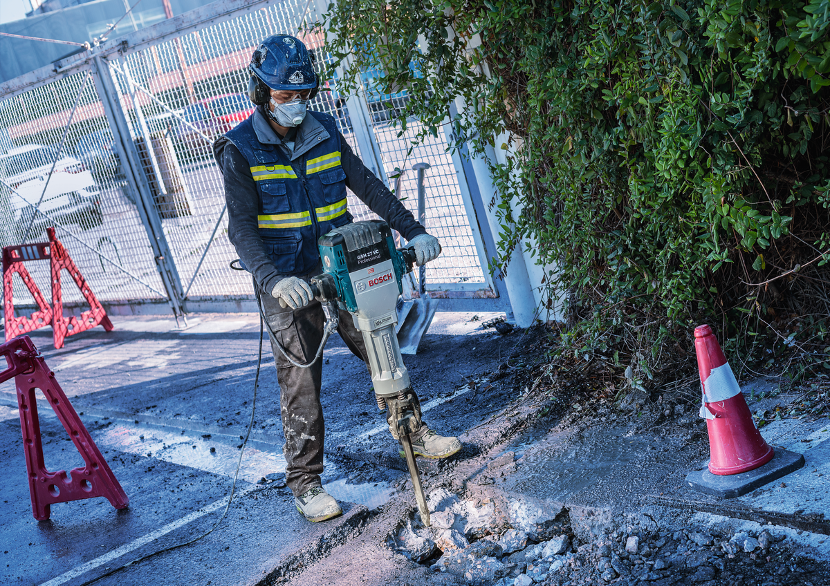 Bosch PRO HEX 28-4C Spitzmeißel, 400 mm