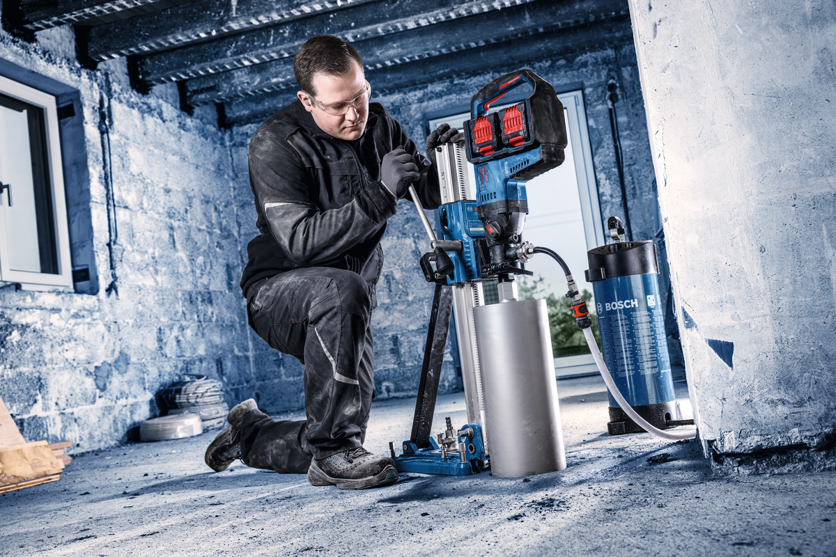 Bosch EXPERT Diamantbohrmaschine 18V2-180 - MELTEC GmbH