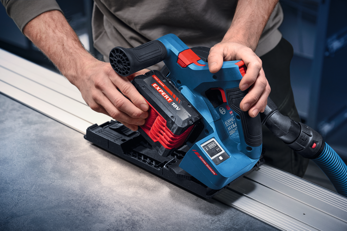 Bosch EXPERT Akku-Tauchsäge 18V-52G - MELTEC GmbH