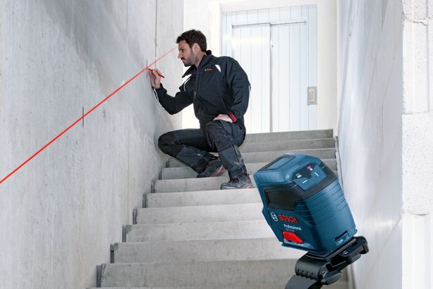 GLL 2-10 Professional Linienlaser mit 3 x Batterie (AA), Schutztasche