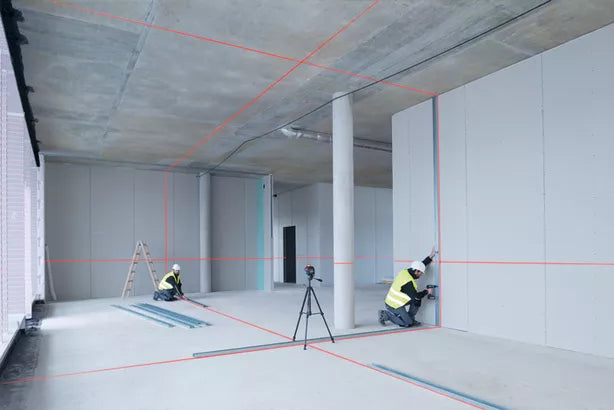 GLL 3-80 Professional Linienlaser im Handwerkerkoffer mit 4 x Batterie (AA), Laserzieltafel