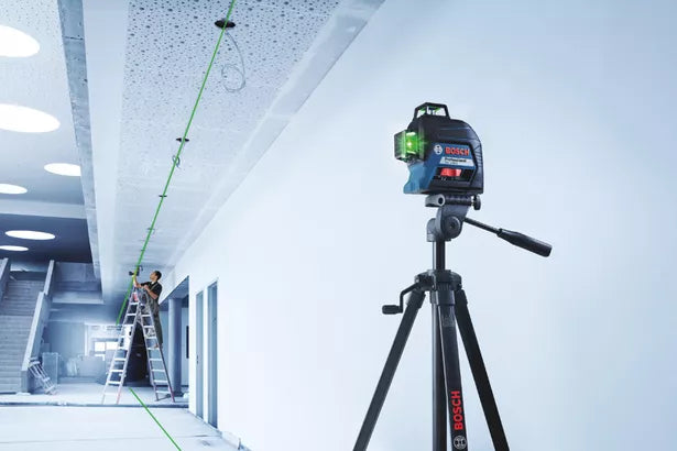 GLL 3-80 G Professional Linienlaser im Handwerkerkoffer mit 4 x Batterie (AA), Laserzieltafel