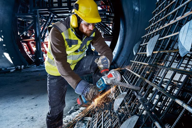 GWX 18V-15 SC (125 mm) Professional in L-BOXX 136 mit Schutzhaube