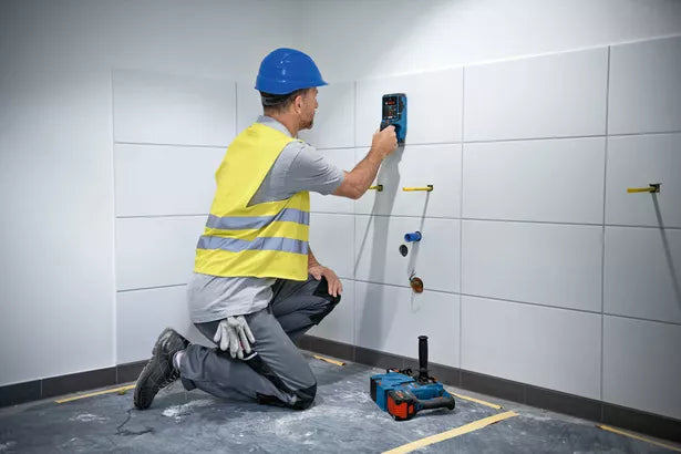 Wallscanner D-tect 200 C Professional Ortungsgerät mit 4 x Batterie (AA), Zubehör-Set