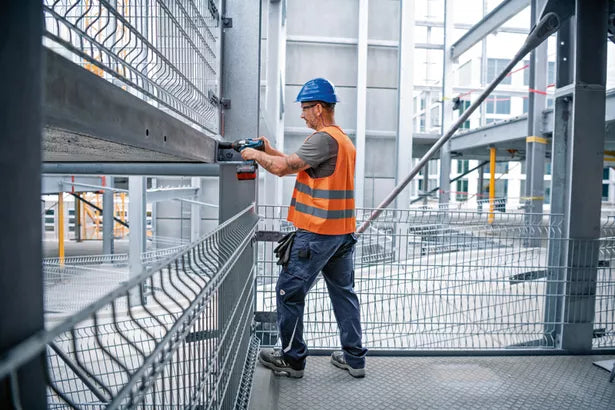 GDS 18V-1050 H Professional Akku-Drehschlagschrauber in L-BOXX 136N mit 2 x Li-Ion-Akku ProCORE18V 5.5Ah, Schnellladegerät