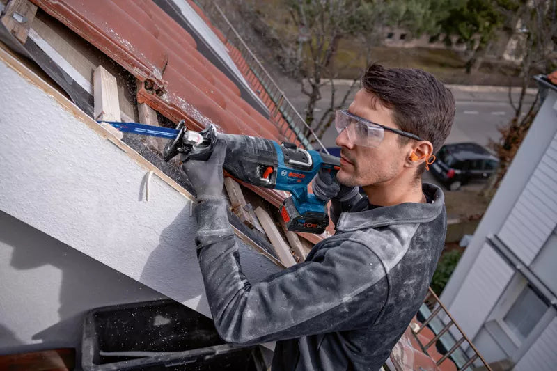 GSA 18V-28 Professional Akku-Säbelsäge BITURBO in L-BOXX 238 mit Säbelsägeblatt