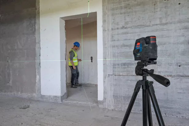 GCL 12V-50-22 CG Professional Kombilaser mit 4 x Batterie (AA), Stativ