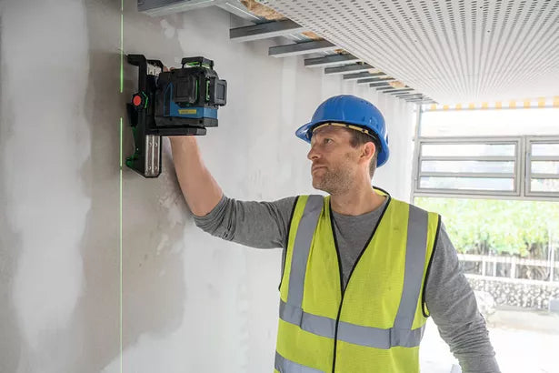 GLL 12V-100-33 CG Professional Linienlaser mit 4 x Batterie (AA), Universalhalterung LB 10 - MELTEC GmbH