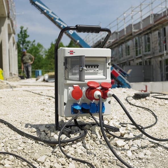 Tragbarer Stromverteiler BSV 4/32 FS - MELTEC GmbH