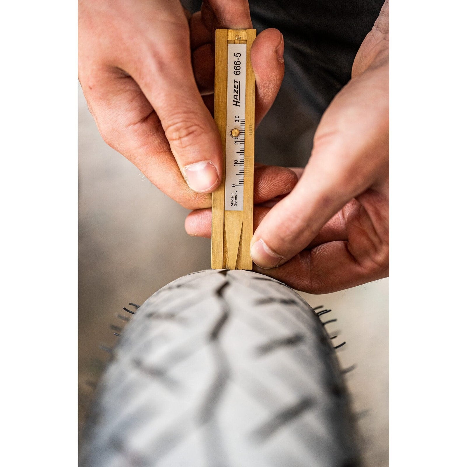 Reifenprofil-Tiefenmesser - MELTEC GmbH