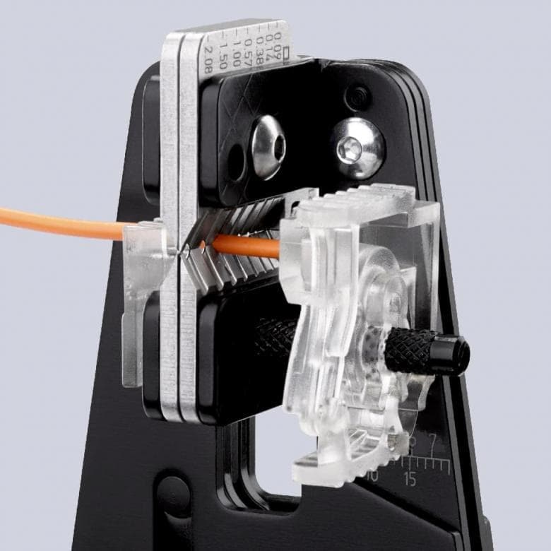 Prä­zi­si­ons-Ab­iso­lier­zan­ge Mit Form­mes­sern 12 12 06 - MELTEC GmbH